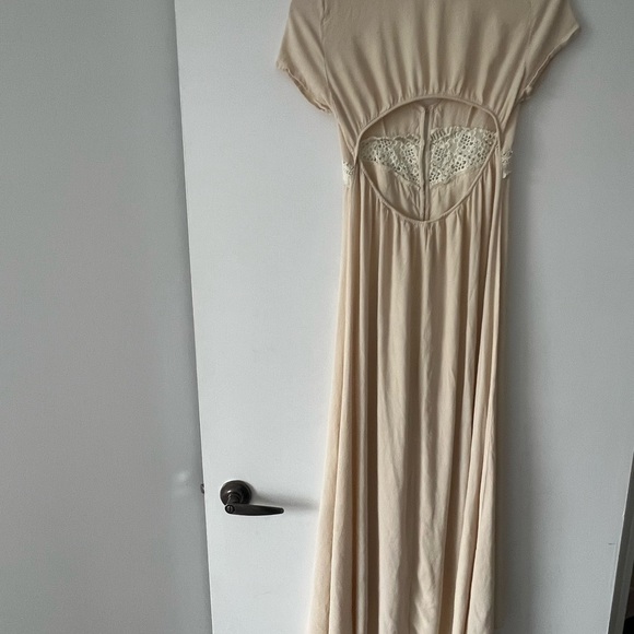 Tobi Cream Maxi Dress Lace Waist Cutout - Picture 10 of 14